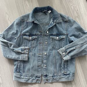 H&M Classic Light Wash Denim Jean Jacket